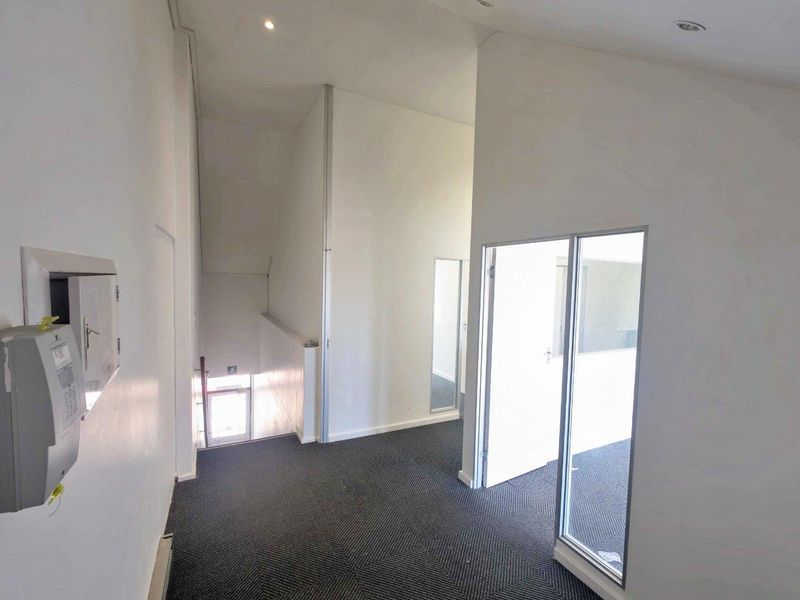 Canal-Facing Loft Office with Private Balconies - Photo 4