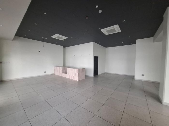 Property #2429740, Retail Rental Monthly in Kleine Kuppe