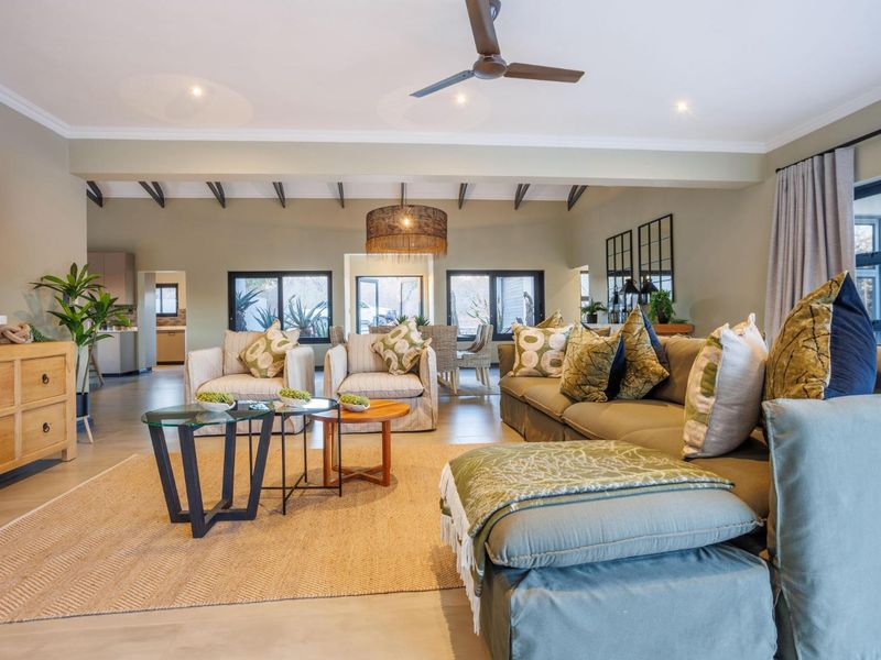 Ultra-Modern Home for Sale in Zandspruit - Photo 6