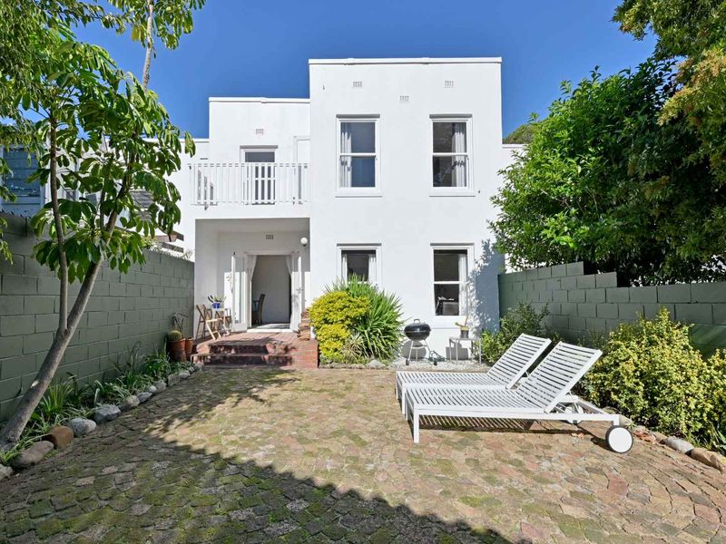 3 Bedroom Home in Rondebosch - Photo 1