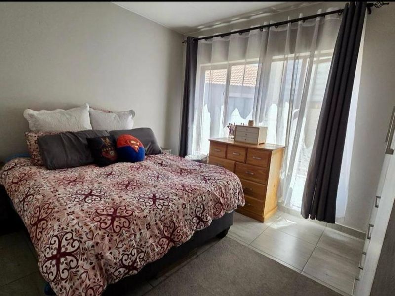 No transfer and bond costs.A perfect ground floor unit awaits you !!! - Photo 7