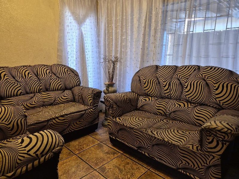 Spacious three-bedroom house in Delmore Gardens - Photo 10