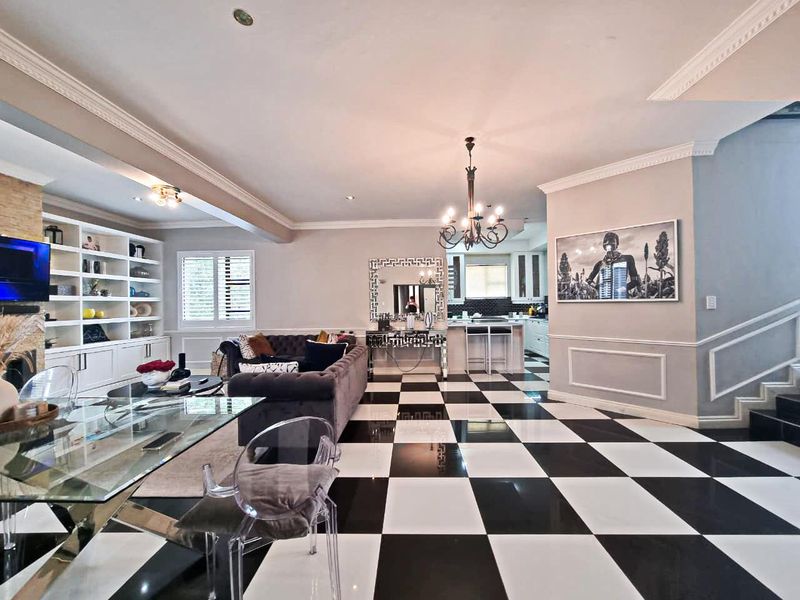 PREPARE TO BE ENVIED. - Photo 10