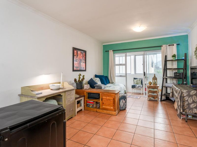 2 Bedroom Apartment Secure Parking - Photo 3