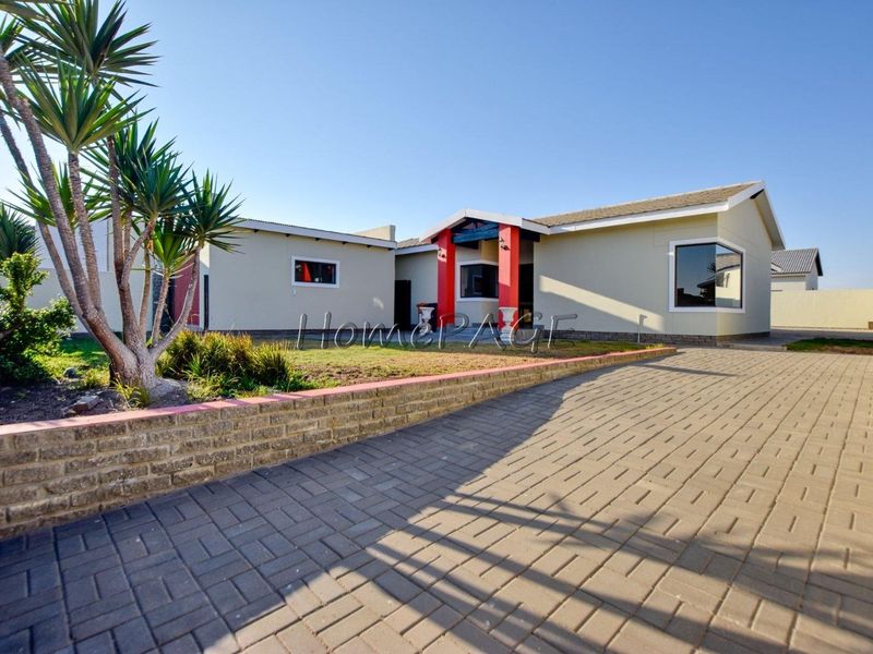Ext 15, Swakopmund, STUNNING 3 Bedroom home ON LARGE PLOT is for sale - Photo 2
