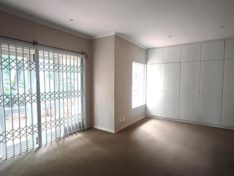 2 bed cottage style home in Wynberg - Photo 10