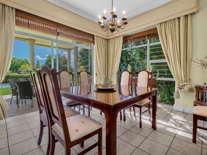 IMMACULATE 3 BEDROOM HOME IN FOURWAYS GARDENS LIFESTYLE ESTATE - Photo 9