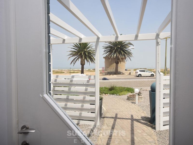 BEACHFRONT HOUSE FOR SALE IN VINETA, SWAKOPMUND - Photo 9