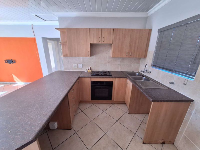 2 Bedroom 2 Bathroom - Photo 8