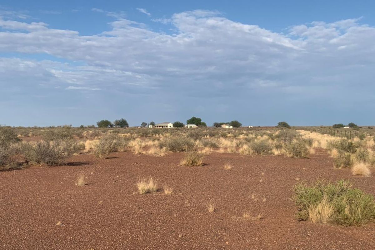 Farm close to Aroab - Photo 2