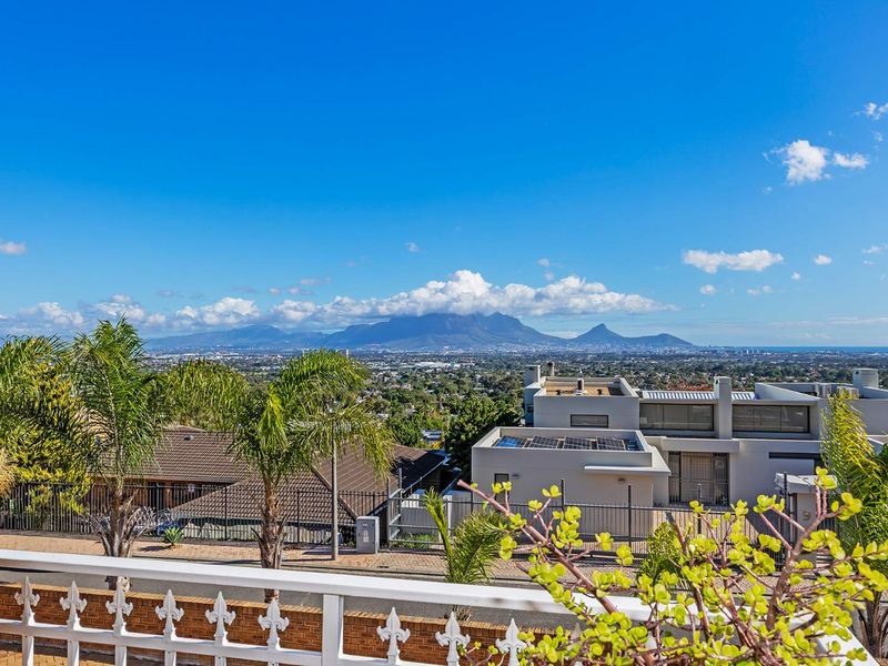 Elevated Luxury Living in Plattekloof - Photo 6