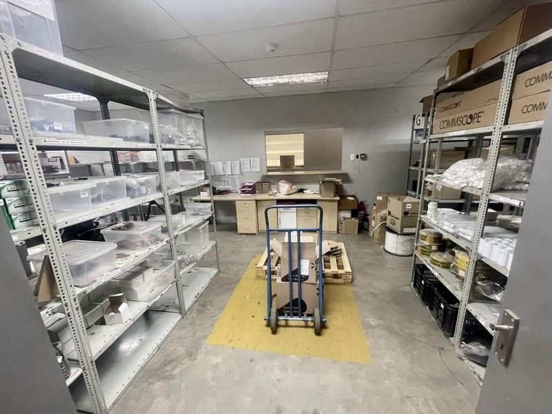 Hendra - Large 1,671m2 Warehouse To Let – Riverhorse Valley - Photo 10