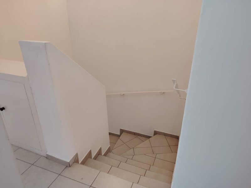 3 Bedroom Duplex Town House - Photo 8