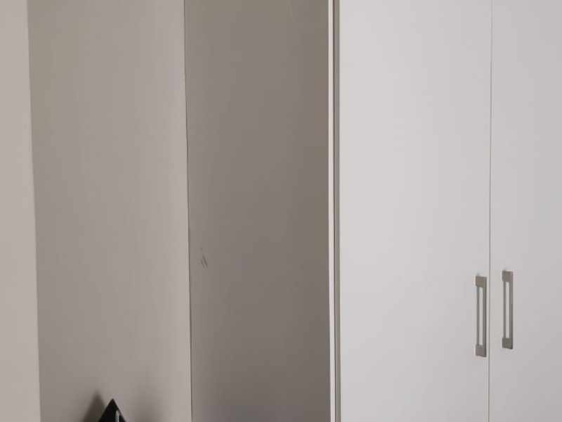 Charming and Well-Maintained Apartment in Midrand, Grand Central - Photo 7