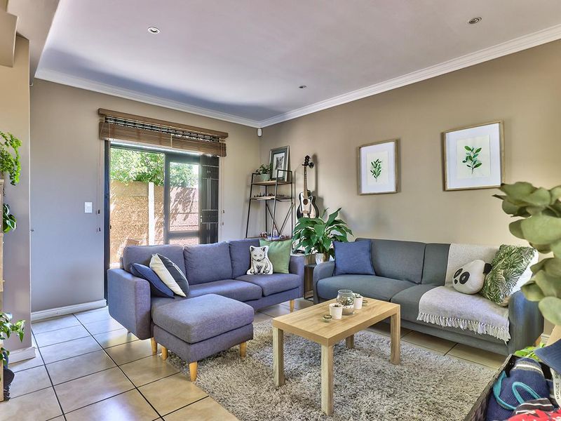 Royal Ascot: Well Located Townhouse Close to Beaches, Schools and Shopping - Photo 5