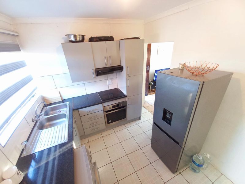 Three bedrooms house for sale in Lotus Gardens - Photo 9