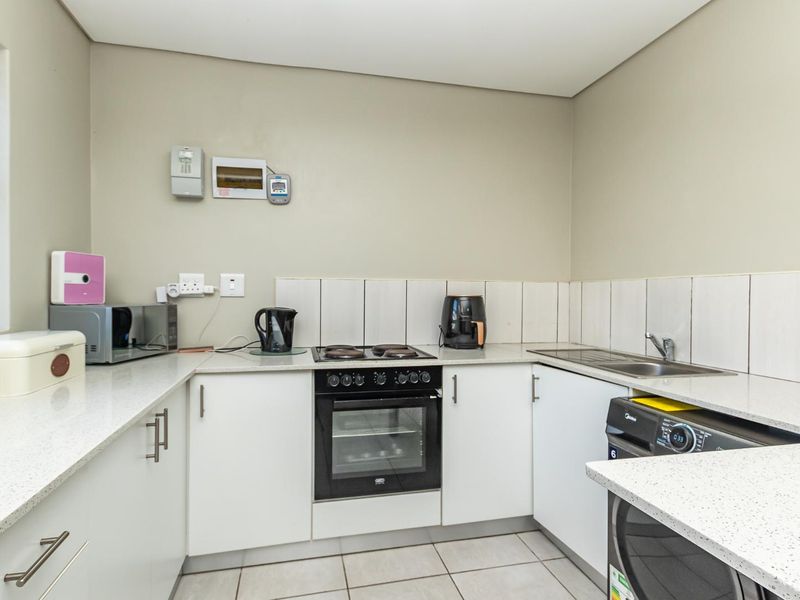 SMART GROUND FLOOR UNIT - Photo 5