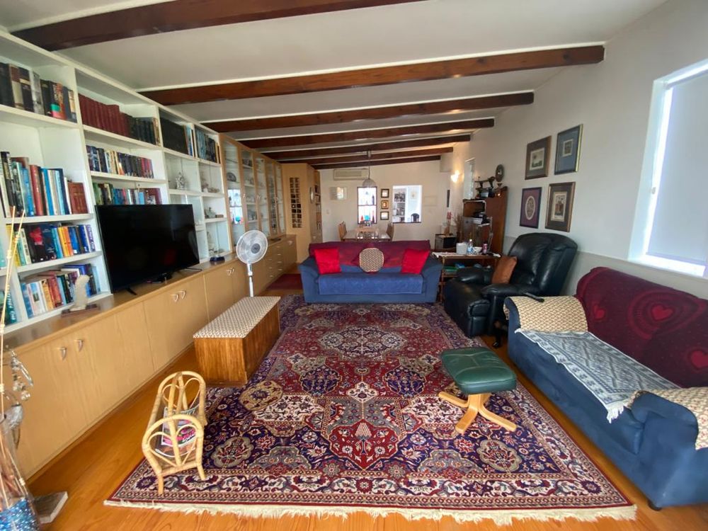 Lounge and dining room
