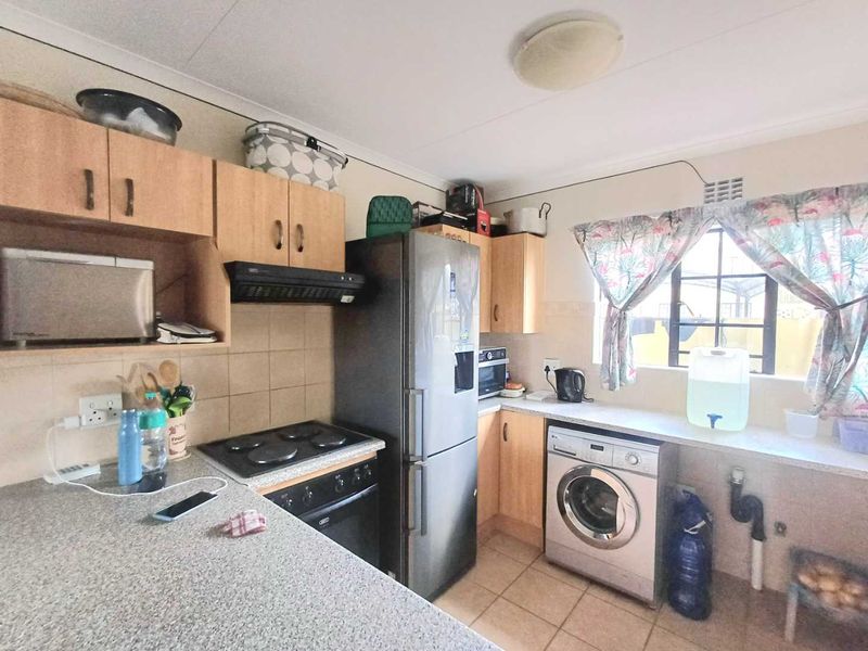 Great opportunity for Investors or First Time Home Buyers - Photo 7