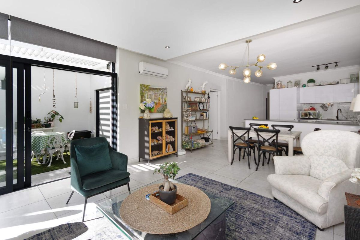 North-Facing & Naturally Bright - Photo 4