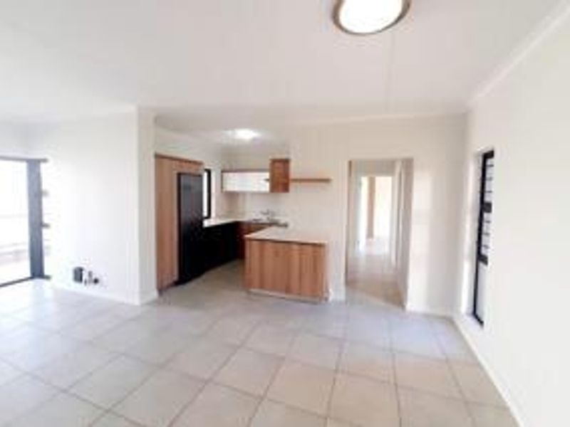 Modern 3 Bedroom Apartment to Let in Ballito - Photo 8