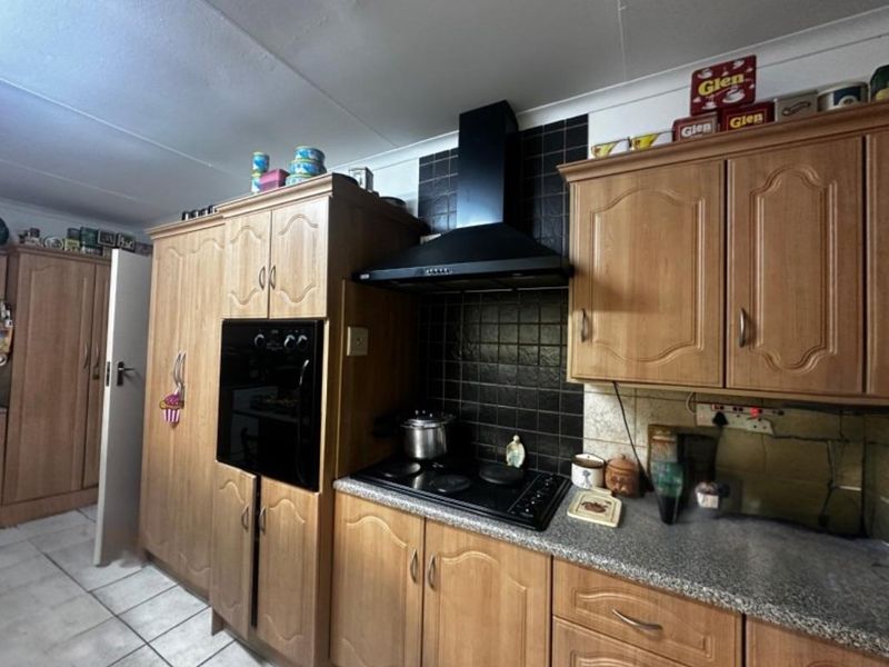 Space to Live, Grow & Truly Breathe - Photo 2