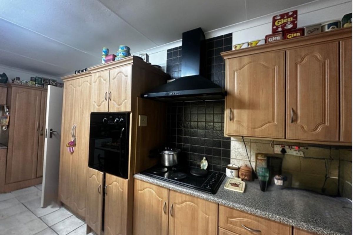 Space to Live, Grow & Truly Breathe - Photo 2