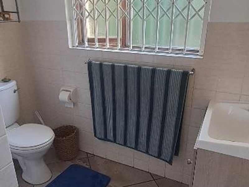 Miramar Family Home to Rent - Photo 4