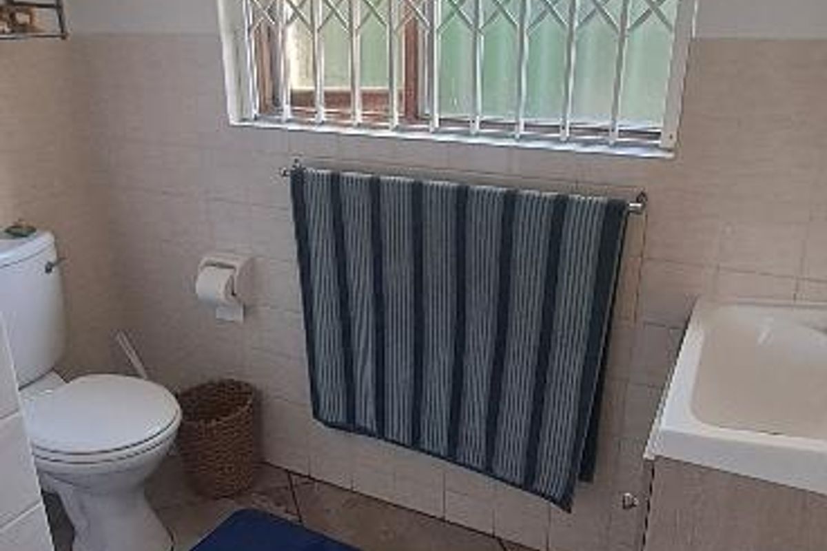 Miramar Family Home to Rent - Photo 4