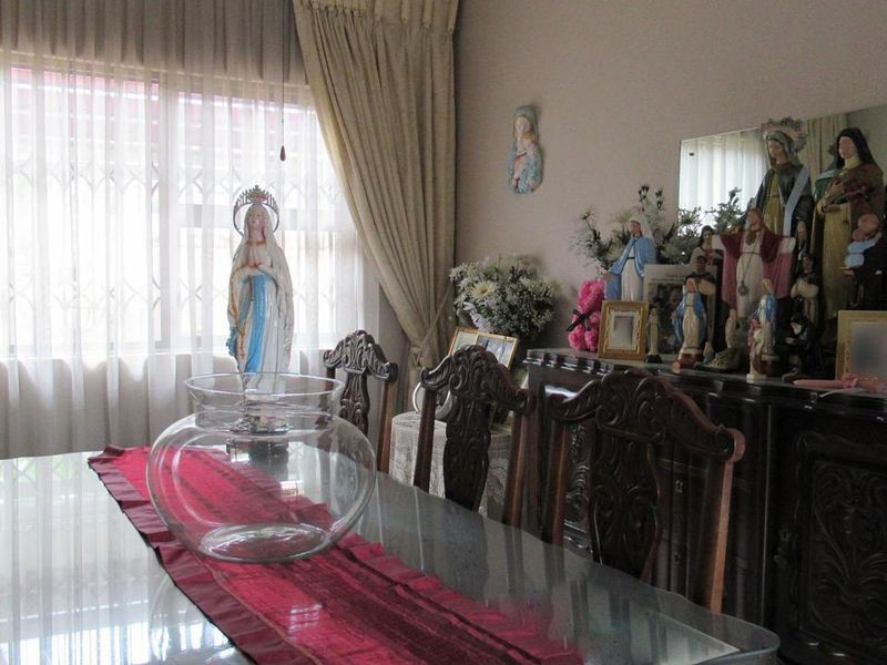 4 Bedroom House for Sale in Winchester Hills - Photo 9