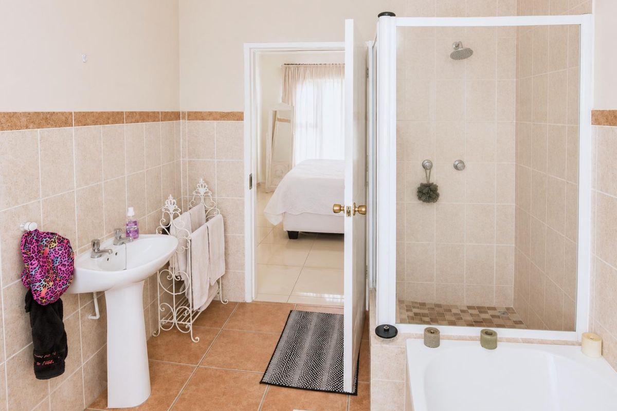 3 Bedroom Townhouse to rent in Wigeheuwel - Photo 5