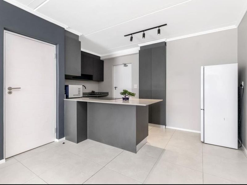 Desire Effortless Bryanston Living? — A Modern 4-Bedroom Home Designed for Life Without Compromise - Photo 6