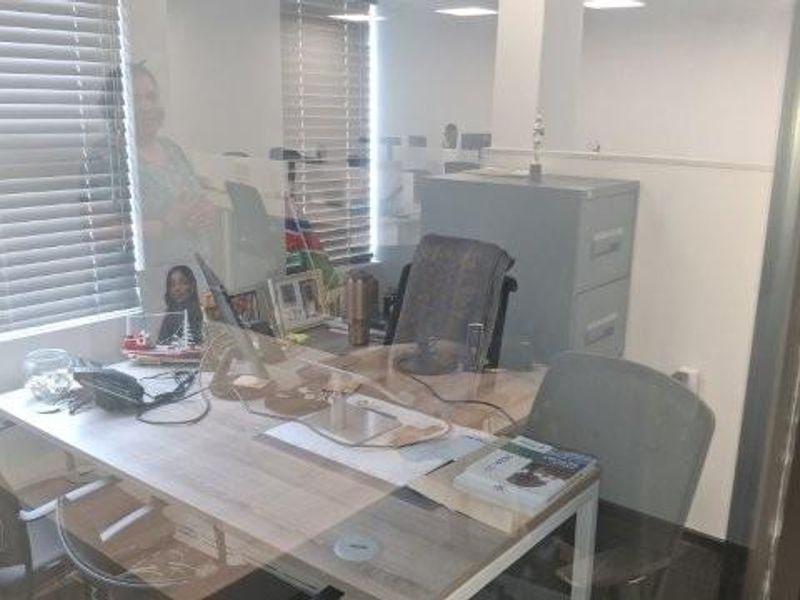 A GRADE OFFICES TO LET - BEST LOCATION - WINDHOEK CENTRAL - Photo 7