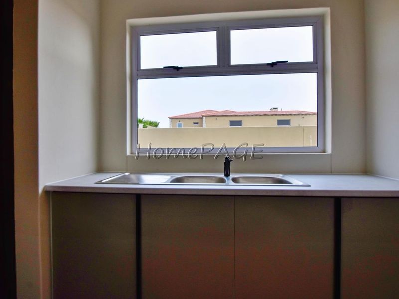 Rossmund, Swakopmund:  NEW 3 Bedr U-Shaped Home - Photo 8