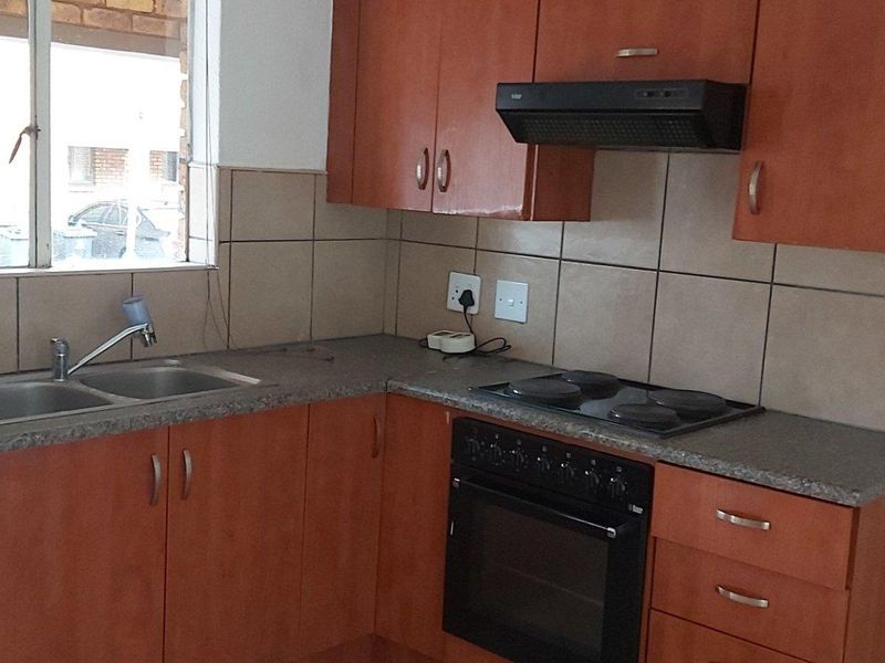 Ground Floor Apartment For Sale - Photo 7