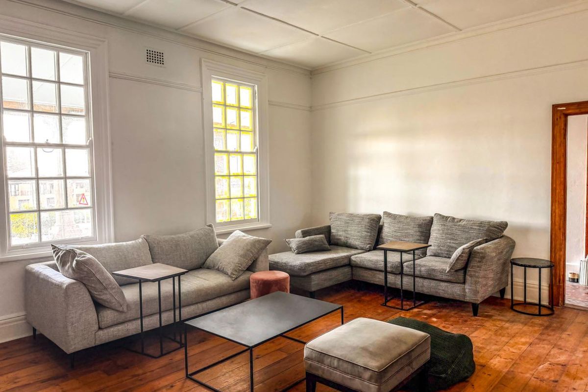 Large house - 1 month to 12 month rental - Photo 4