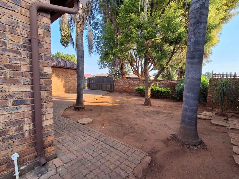 Three bedrooms house for sale in The Orchards - Photo 4