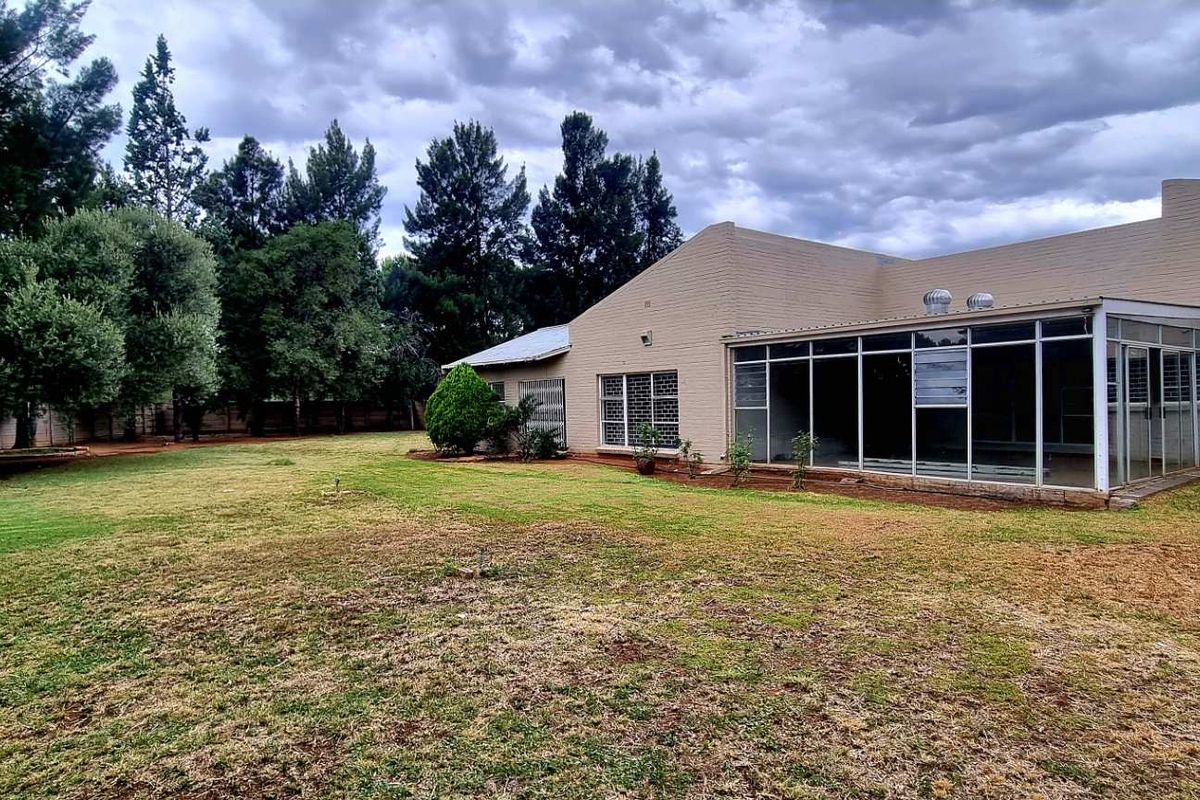 Versatile Smallholding with Business Rights - Photo 2