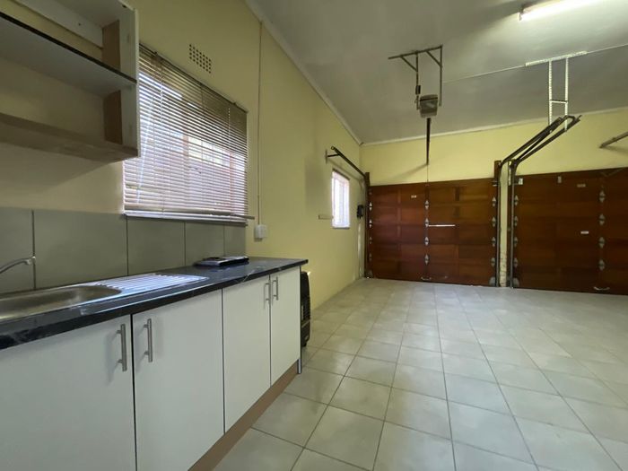 Property #2417606, Cottage Rental Monthly in Sunward Park Ext 1