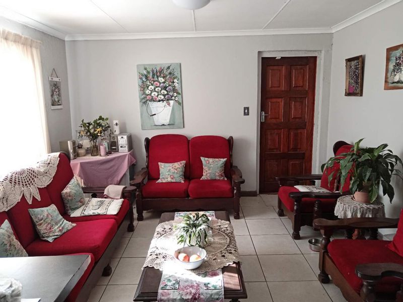 Kraaifontein-2 Bedroom House-TO LET-REALTYATLAS - Photo 5
