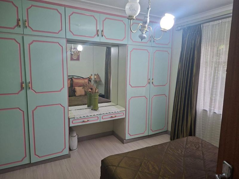 Secure 3 Bedroom Family Home with Flatlet in Colita, Estcourt - Photo 9