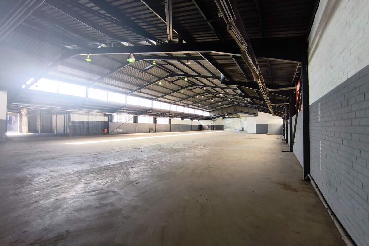 3,029m2 Warehouse To Let in Johannesburg Central - Photo 4
