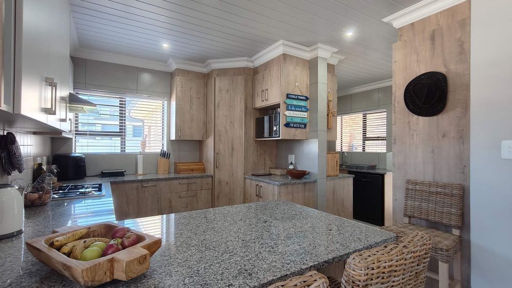 Cozy kitchen with breakfast nook