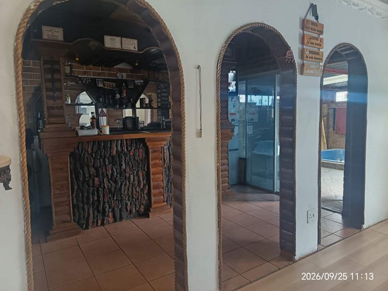 Large Family that likes to entertain? then this property is what you are looking for! - Photo 5