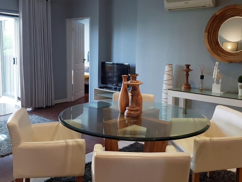 Elegantly Furnished Apartment to Let in the Heart of Sandton - Photo 9
