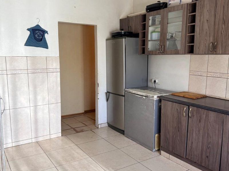 🏡 FAMILY HOME FOR SALE | GOLGOTHA - Photo 3