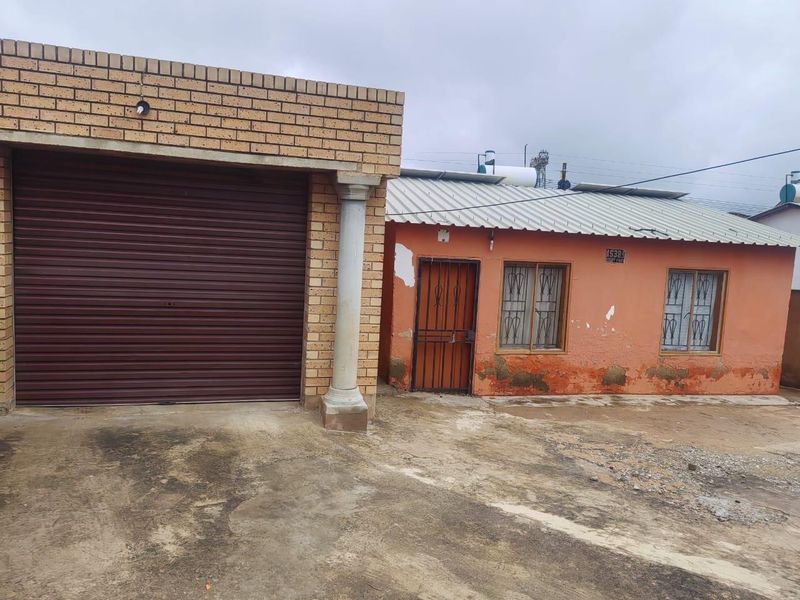 2-BEDROOM AFFORDABLE FAMILY HOME - Photo 3