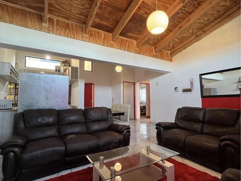 3-Bed Townhouse in Shetu Estate — N$1,060,000 (N$15,000 Below Valuation). - Photo 4