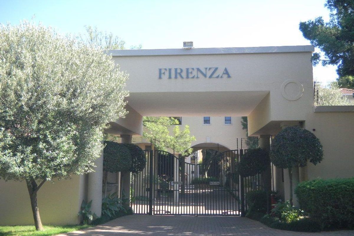 FURNISHED TWO BEDROOMS - Photo 4