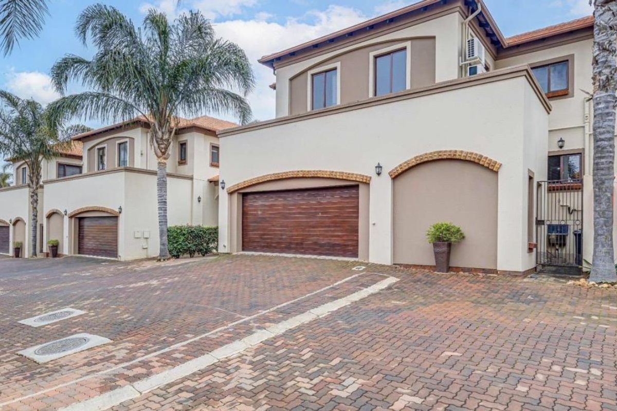 3 Bedroom Cluster in the Exclusive Murano Estate - Photo 3